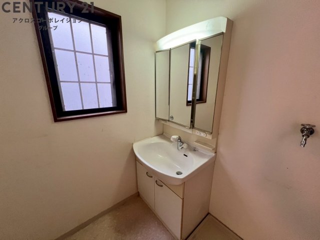 洗面設備　独立洗面台で、毎日の身支度がはかどる☆