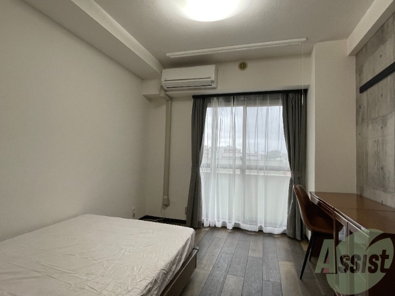 居室・リビング　６．０帖の洋室です。１人暮らしには十分な広さです。