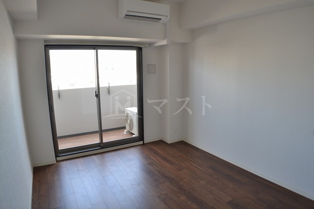 居室・リビング　カラーパターンはお部屋により異なります