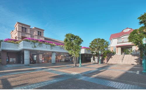 ショッピングセンター　東急スクエア ガーデンサイト（ショッピングセンター）まで1928m