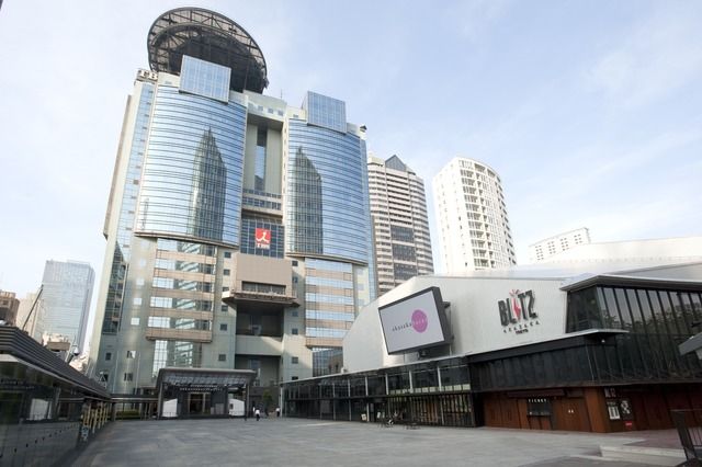 ショッピングセンター　赤坂サカス（ショッピングセンター）まで558m