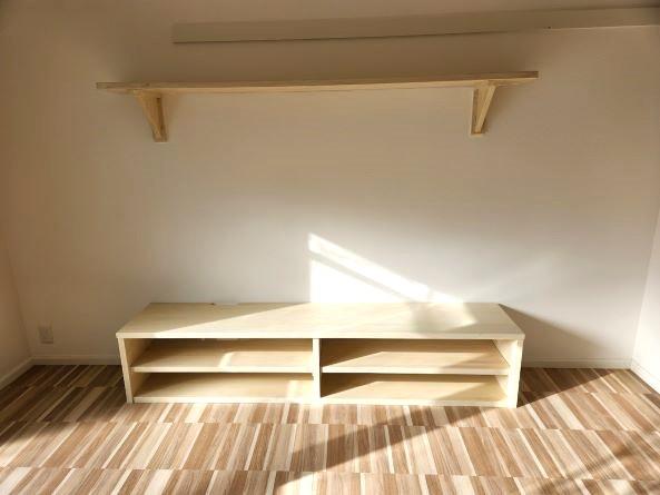 居室・リビング　なんとテレビ台があります