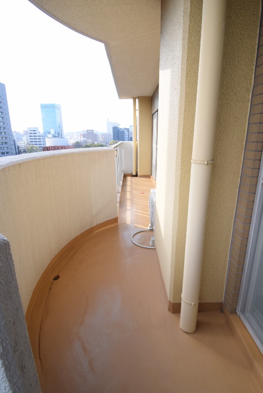 バルコニー　※同タイプ、別室