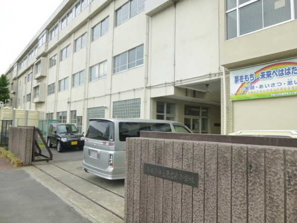小学校　小田原市立東富水小学校（小学校）まで428m