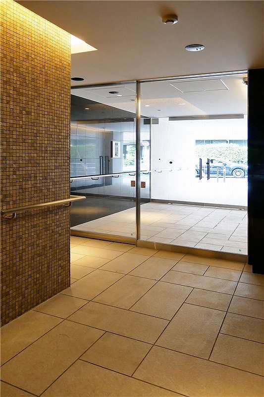 建物外観　外観は落ち着いています