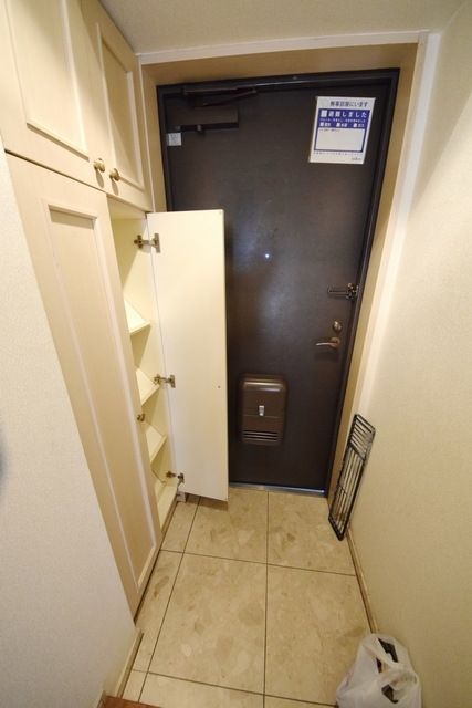 玄関　★お問い合わせはタウンハウジングまで★