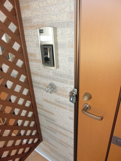 セキュリティ　カメラ付きインターホンでセキュリティもバッチリ！