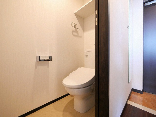 トイレ　※同施工会社のイメージ写真※