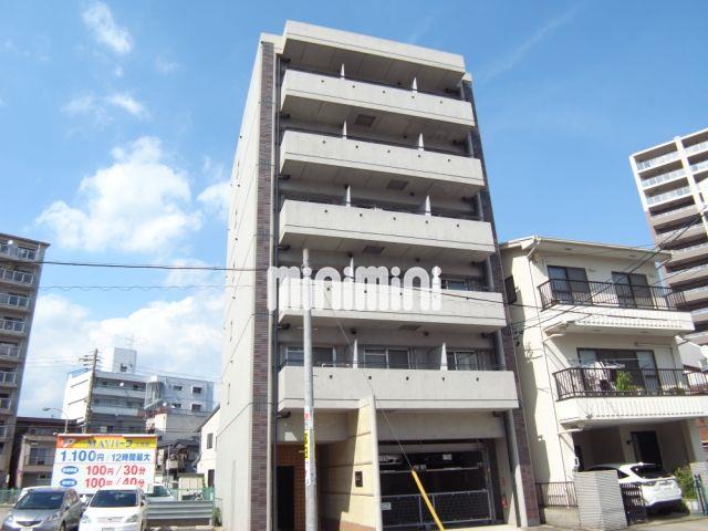 建物外観　日当たり良好。大通りから入った場所にあります。