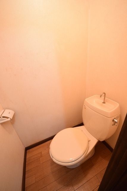 トイレ　★お部屋探しはタウンハウジング高幡不動店まで★