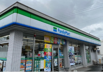 コンビニ　ファミリーマート 加古川別府店（コンビニ）まで495m
