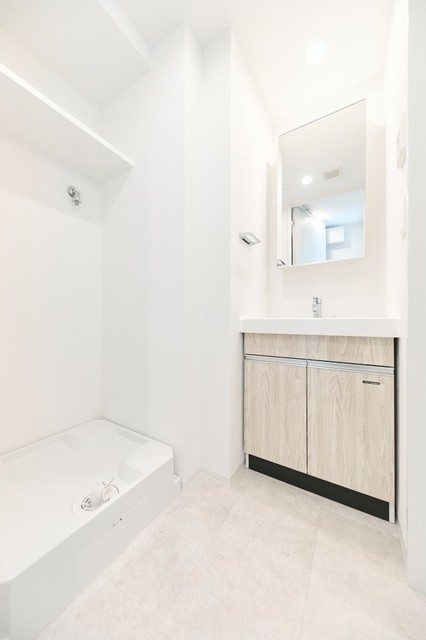 洗面設備　※写真は同タイプ住戸です。