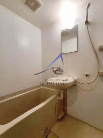 バス・シャワールーム　お風呂です。