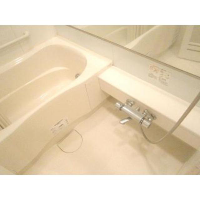 バス・シャワールーム　※写真は同タイプ住戸です。