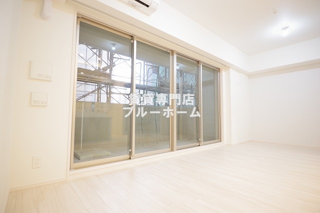 居室・リビング　13.6帖の広々としたリビング！