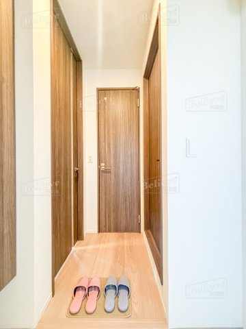 玄関　シューズボックス付きの玄関です☆