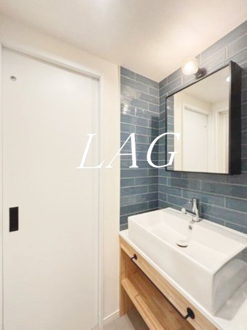 洗面設備　独立洗面台です。