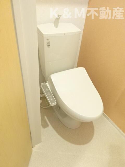 トイレ　コンパクトで使いやすいトイレです