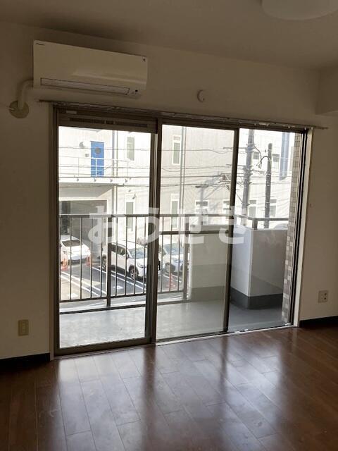 居室・リビング　?