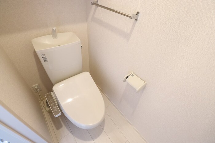 トイレ　清潔感のあるトイレです