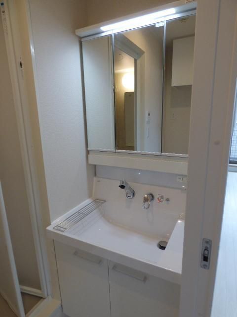 洗面設備　☆嬉しい独立洗面台☆