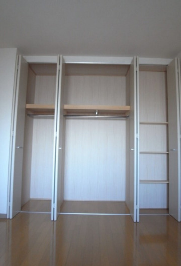 収納　ロングエイトIII