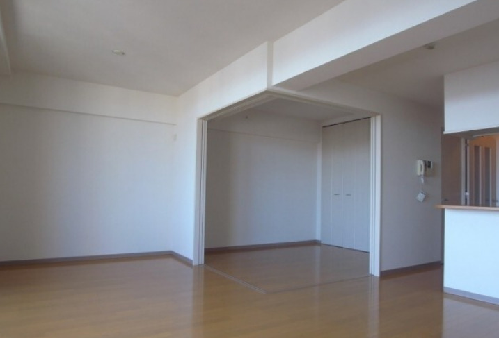 居室・リビング　ロングエイトIII