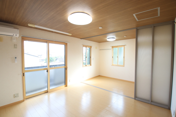 居室・リビング　LD→洋室