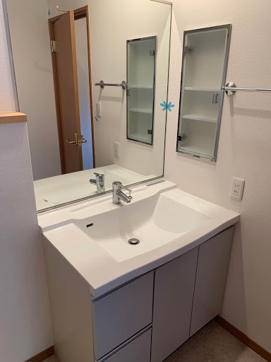 洗面設備　反転部屋参考