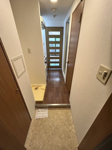 玄関　★洋室