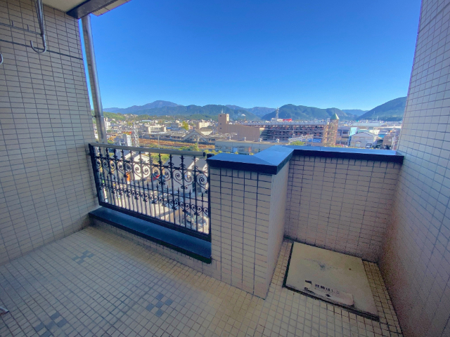 バルコニー　開放感のあるベランダです