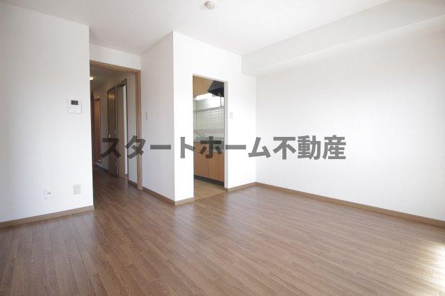 居室・リビング　居間です