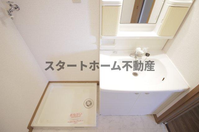 洗面設備　使いやすい洗面所です