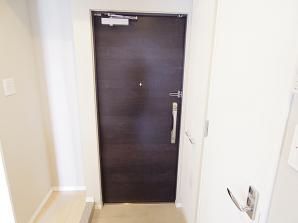 玄関　（別タイプ参考写真）リ フコンフォ ト赤羽　都北区赤羽２