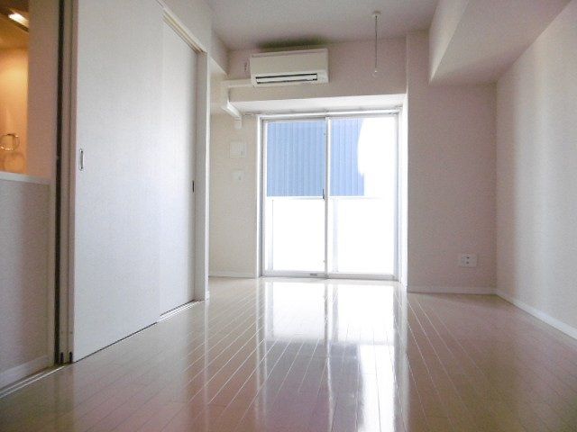 居室・リビング　（別タイプ参考写真）リ フコンフォ ト赤羽　都北区赤羽２