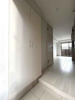 玄関　※別号室参照