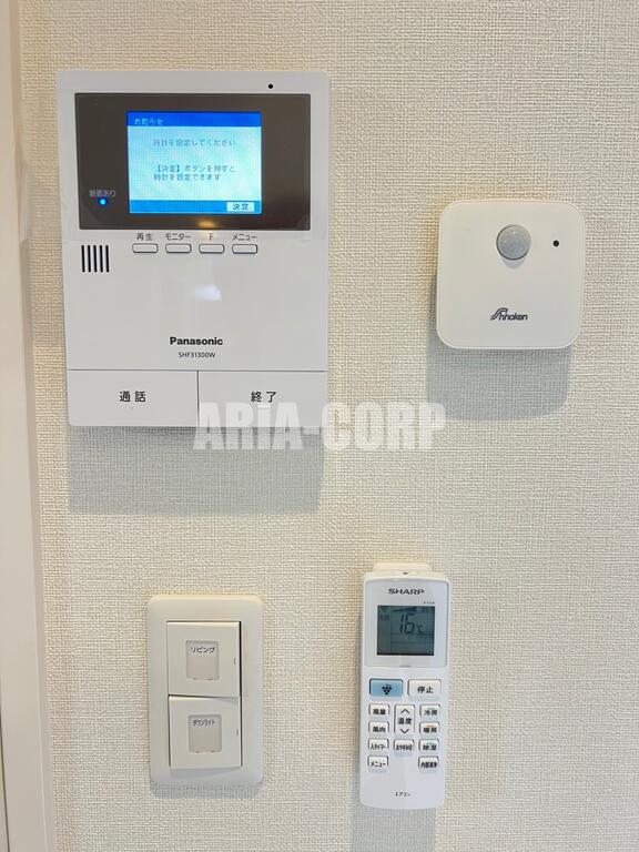 セキュリティ　録画機能付きのモニターインターホン完備しております！