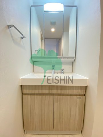 洗面設備　シンプルで使いやすい洗面台です！