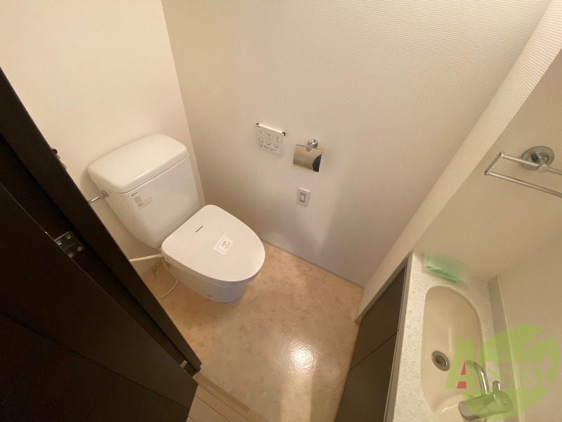 トイレ　ウォシュレット機能がついたトイレ。安心して使用できますね。