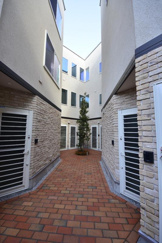 エントランス　エントランス