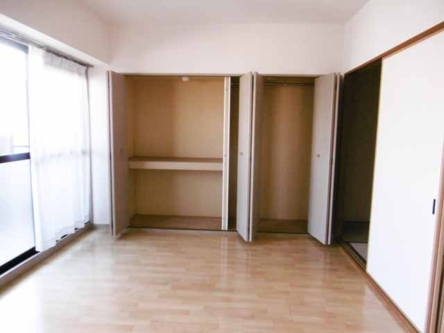 収納　大きな収納がついていて収納ばっちり♪（イメージ）