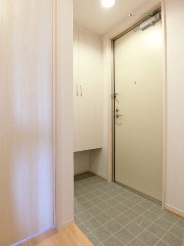 玄関　図面と現状に相違がある場合には現状を優先