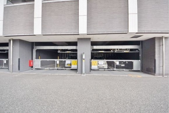 駐車場　駐輪場もあります☆