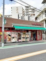 スーパー　まいばすけっと新井薬師前駅北店（スーパー）まで148m