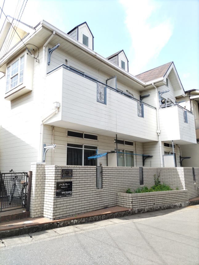 バルコニー　洗濯機置き場