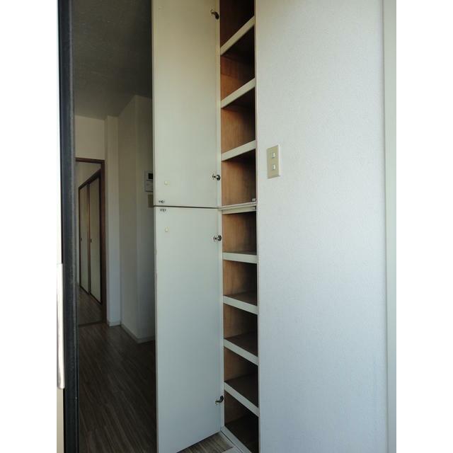 玄関　玄関収納