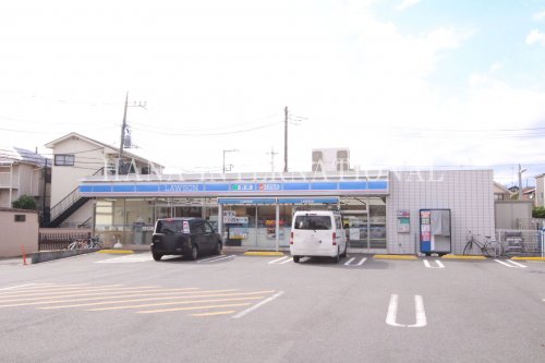 コンビニ　ローソン（コンビニ）まで757m