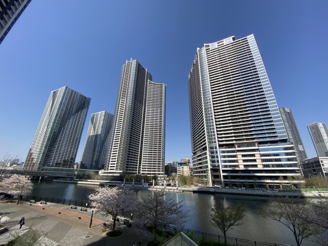 建物外観　外観は落ち着いています