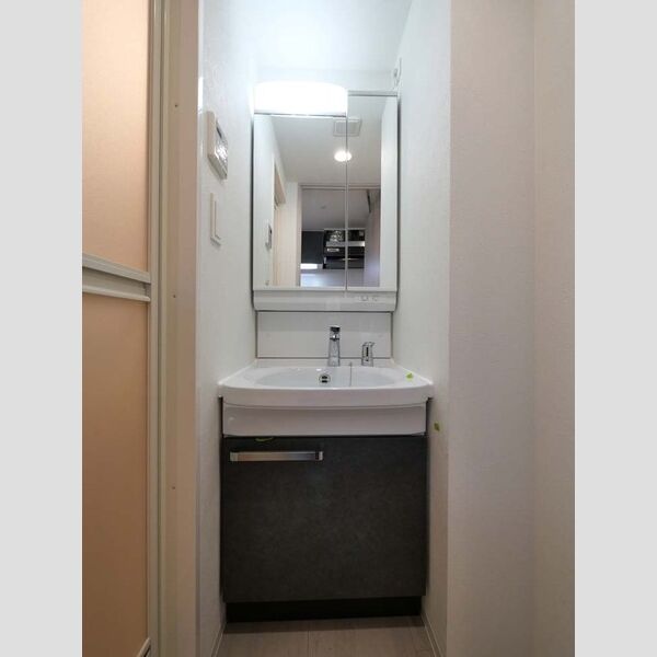 洗面設備　※別号室の参考写真、現況優先※