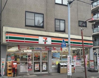 コンビニ　セブンイレブン戸田市役所南店（コンビニ）まで321m
